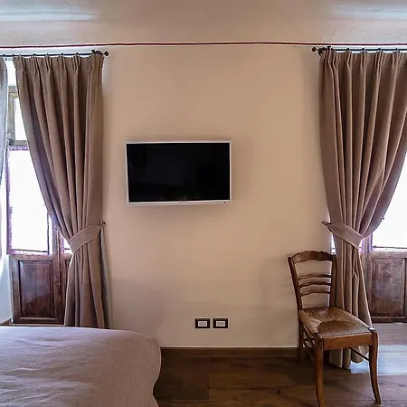 Domus Antica 4* 아오스타