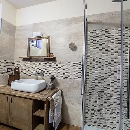 Domus Antica Affittacamere Aosta